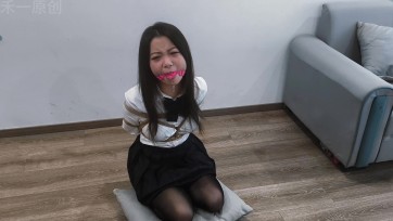 【禾一原创】《学妹1》jk日式跪姿捡球 跪姿放置 口球 胸缚 口水肆意 tk tj 清纯学妹等待主人调教~