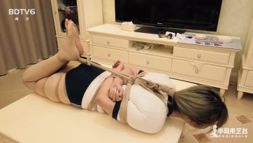 【半岛束艺台】【丝】【撕】【挠】 压力大可以拿小蛇挠痒