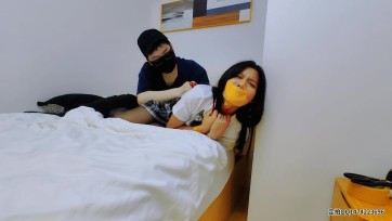 【卡斯工作室】楼梯间的偶遇