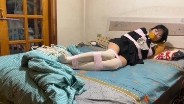 【默示录】【任我行】【雨朵】白色丝袜的挣扎~