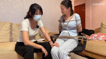 【龙飞绳艺】紧缚 胳膊嘞出了XUE丝 闺蜜的背叛 捆绑 发怒 伤心 绝望