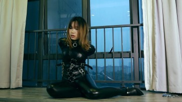 【猎美工作室】拘禁女搜查（押送，皮衣，手铐，拘束带，挣扎，纯皮具向作品