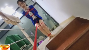 【绳舞飞扬】调教奴隶秘书 本主最美奴隶秘书调教。没有第二！紧缚驷马跪走牵拉、Tk自述感觉、c喘息呻吟渐渐、股绳勒阴牵拉蹦跳下楼