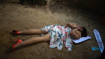 【MJ影视】穿花裹裙的梅嘉莉