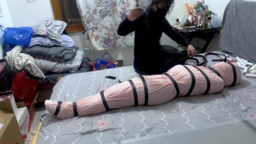 【出租屋游戏】小董被8层木乃伊包裹？！多层绷带！莫代尔布！拘束带！超紧绷焖绝！被紧缚的快乐！（全包全过程）