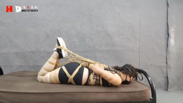 【HD飞天原创】女同好白丝、帆布鞋、情趣内衣、全身缚、紧缚驷马