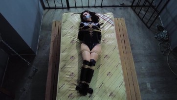 【樱束原创】《魔符作妖之特工逃跑失败》特工被某组织头目设陷绳子捆绑躺在牢房胶带封嘴疯狂的挣扎解绳子自救逃跑被魔符陷阱胶带捆绑困住再被抓到牢房锁链捆绑挣扎