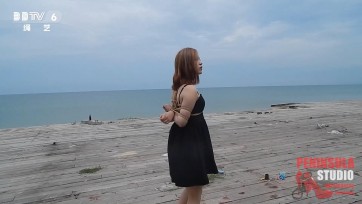 【半岛束艺台】海语户外第一季4，探索废弃央视电影拍摄基地里蹦岛，各种躲避游人视线