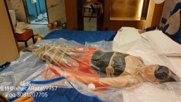 【喵酱原创】火辣御姐的黑胶敷贴+真空袋，这身身材真的不要太好了