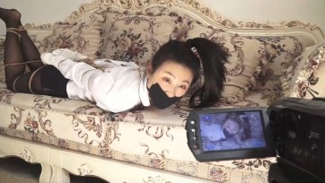 【逍遥】《噩梦直播》黑丝白领美女被捆绑后网络直播求救！剧情有完整介绍！剧情新颖一波三折！